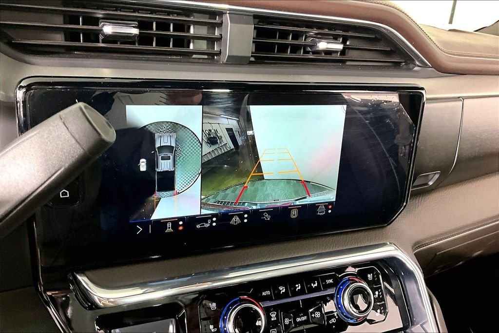 Used 2025 White GMC Denali image 14