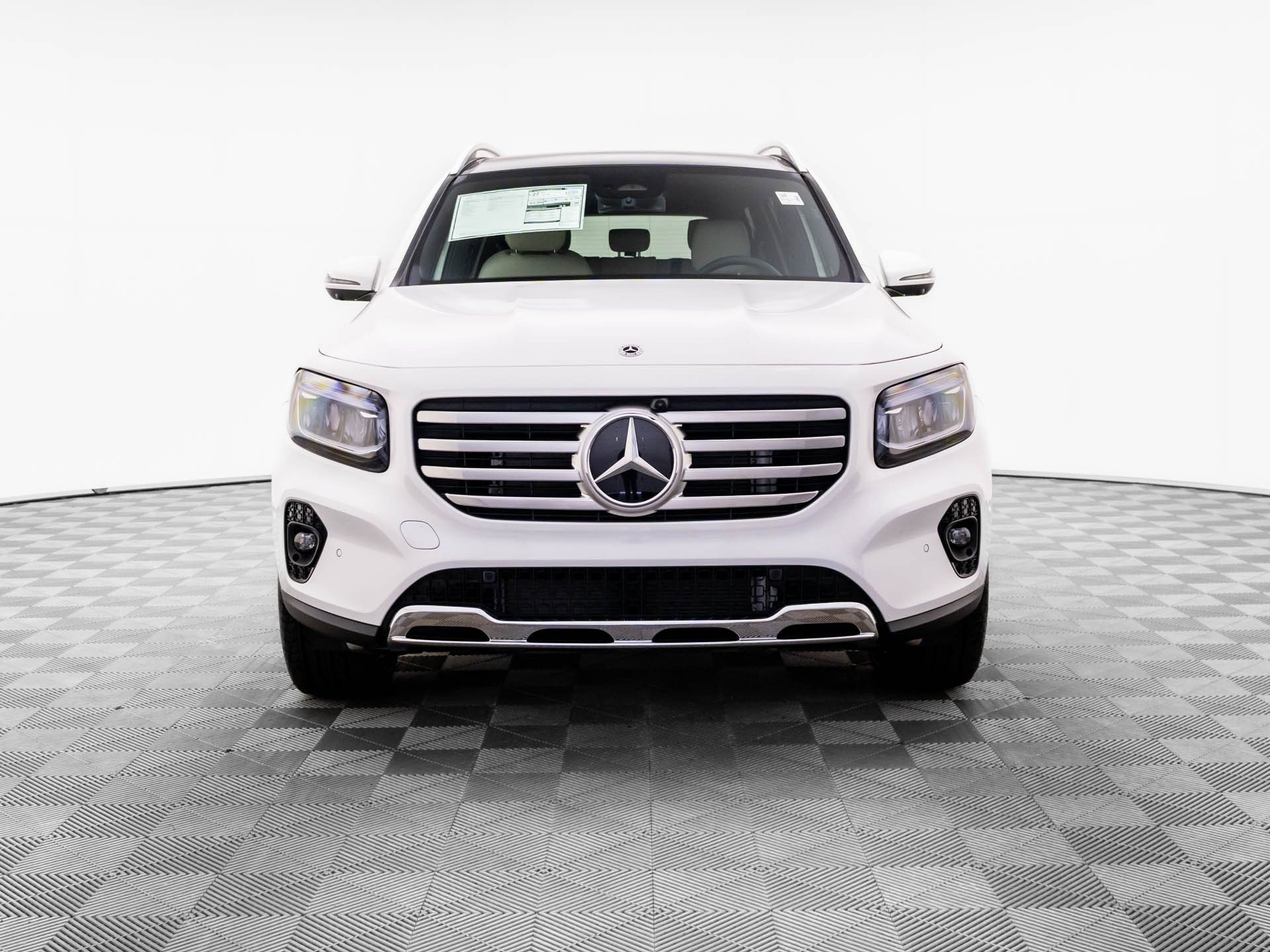 New 2026 White Mercedes-Benz GLB 250 image 50
