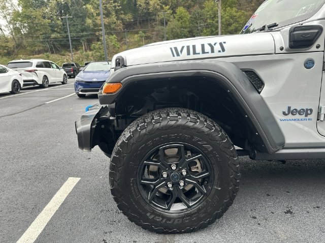 Used 2024 Silver Jeep Willys 4xe image 19