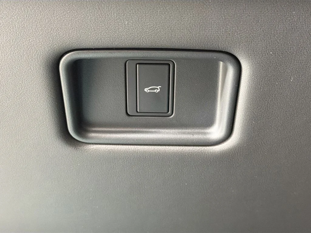 New 2026 Carpathian Grey Land Rover Dynamic SE image 10