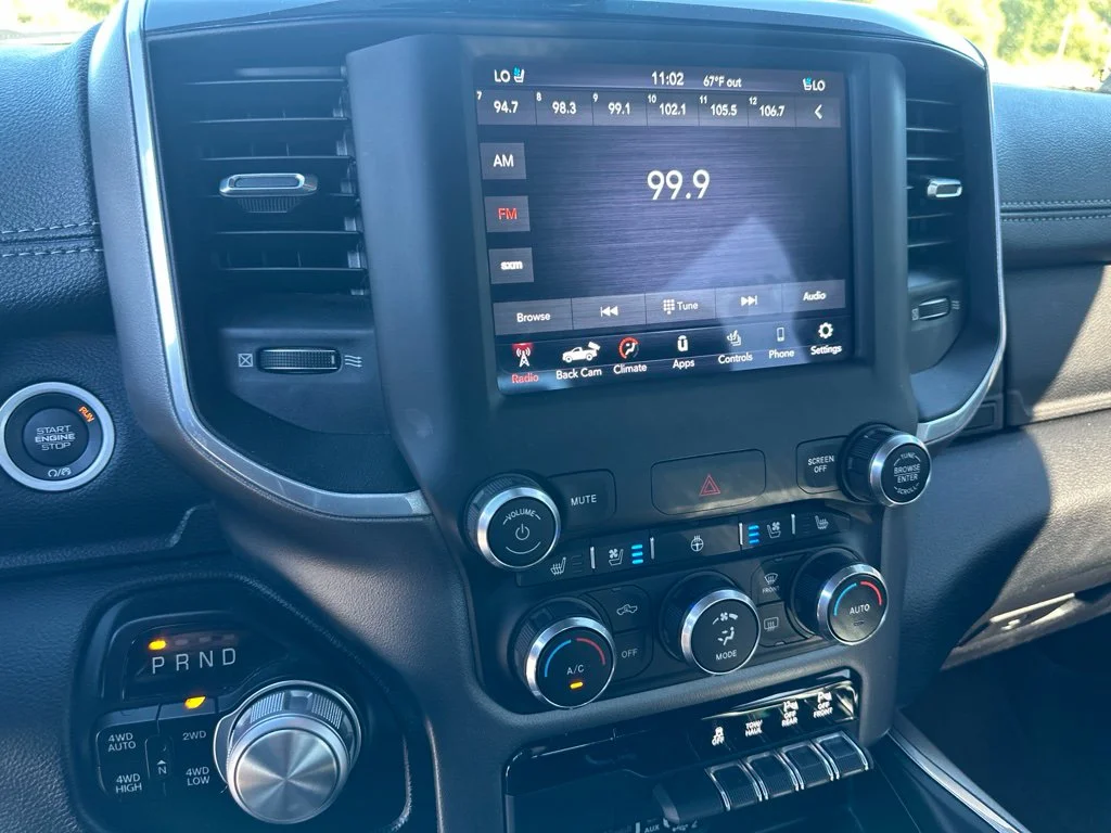 Used 2020 Silver Ram Laramie image 12