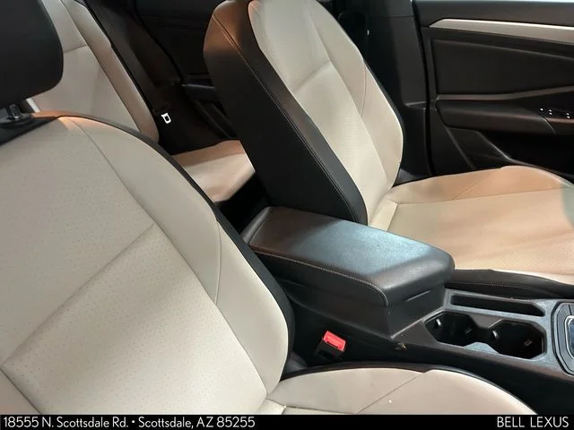 Used 2019  Volkswagen 1.4T S image 11