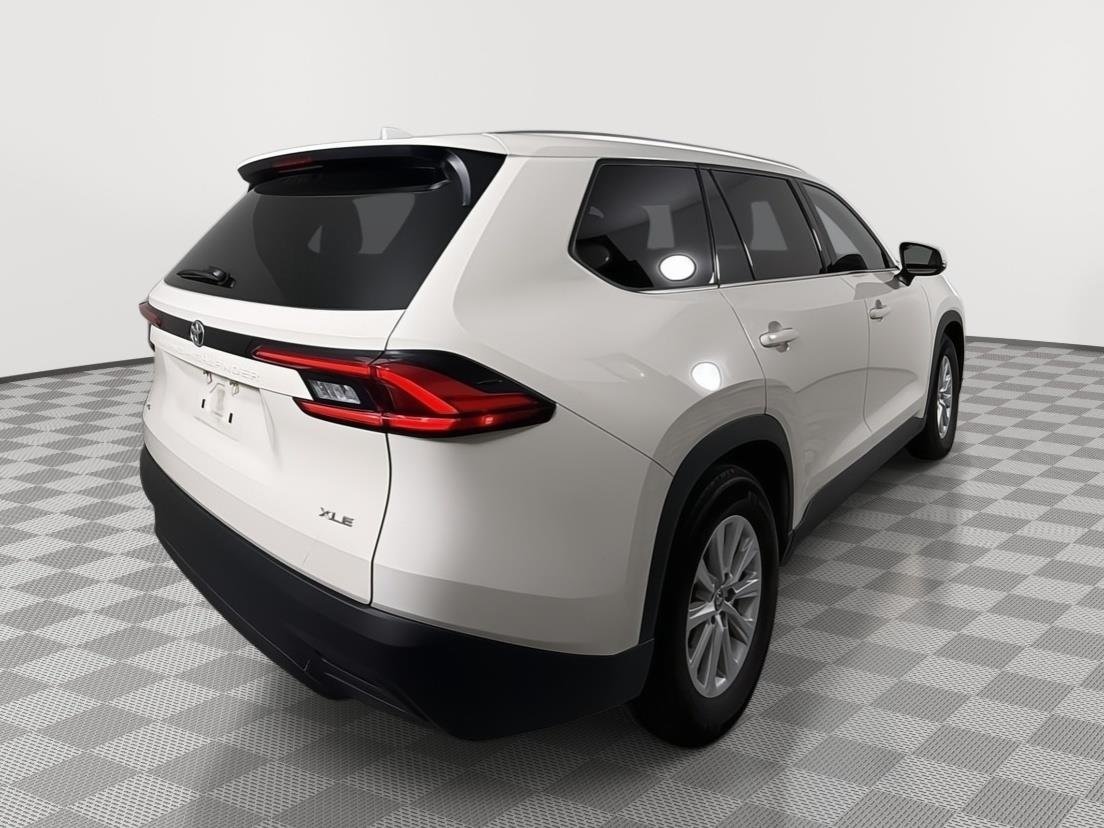 Used 2024 Coastal Cream Toyota XLE image 26