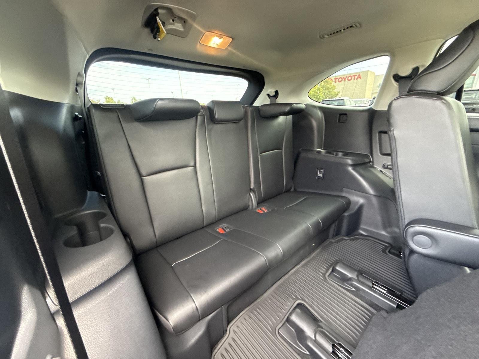 Used 2026 Wind Chill Pearl Toyota Hybrid XLE image 26