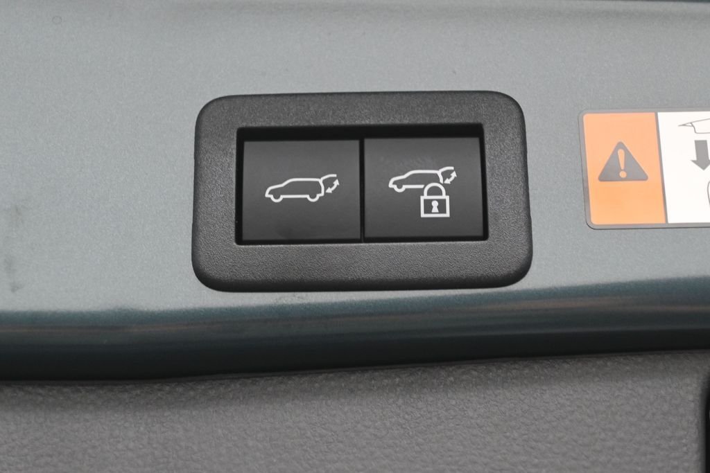 Used 2026  Toyota Woodland image 32