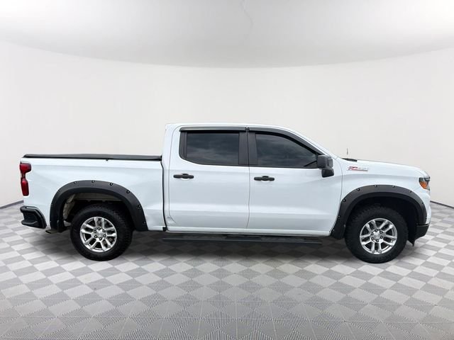 Used 2023 White Chevrolet WT image 4