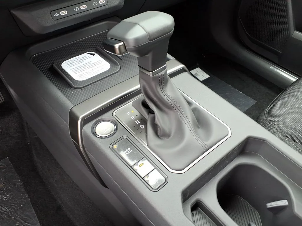 New 2027 Gray Kia S image 13