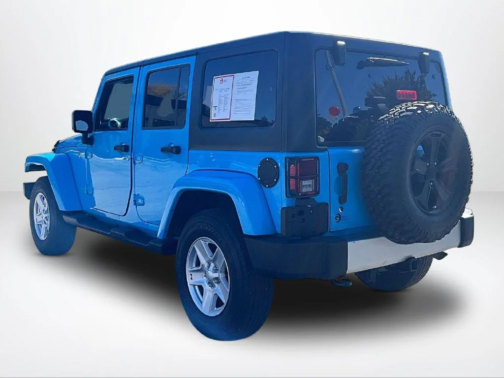 Used 2017 Blue Jeep Unlimited Sahara image 14