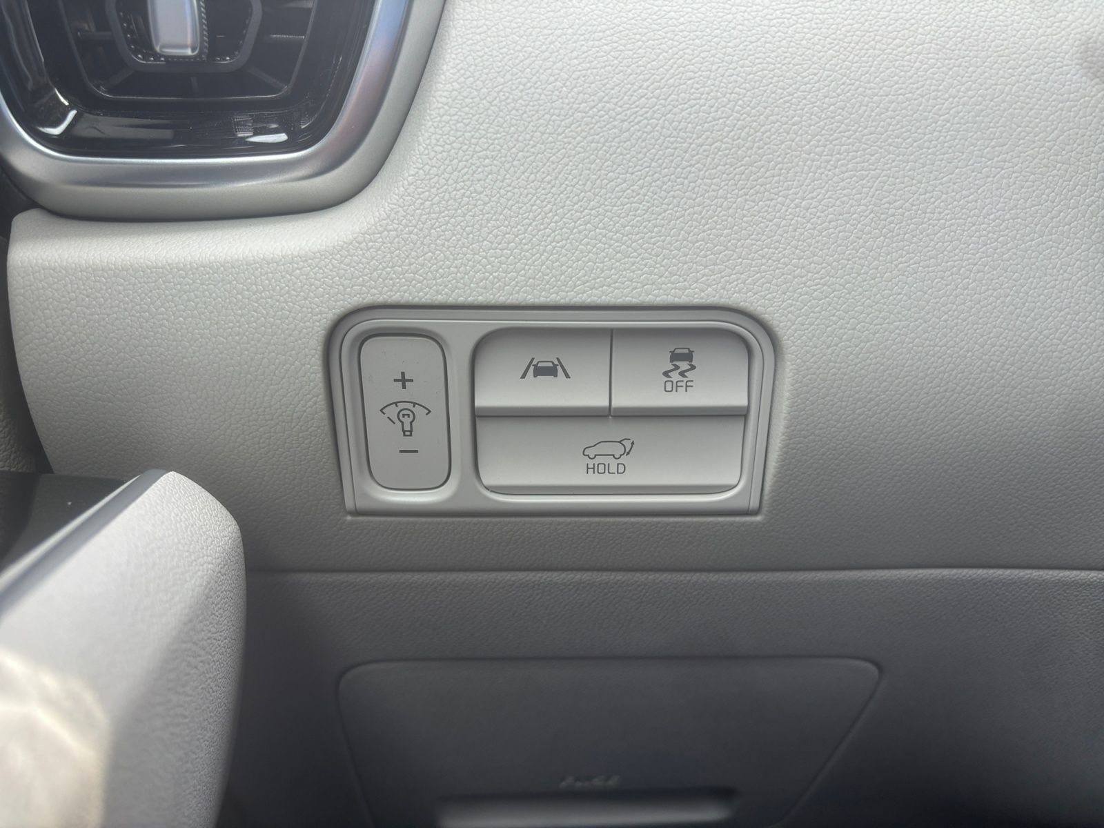 Used 2021 Silver Kia SX-Prestige image 21