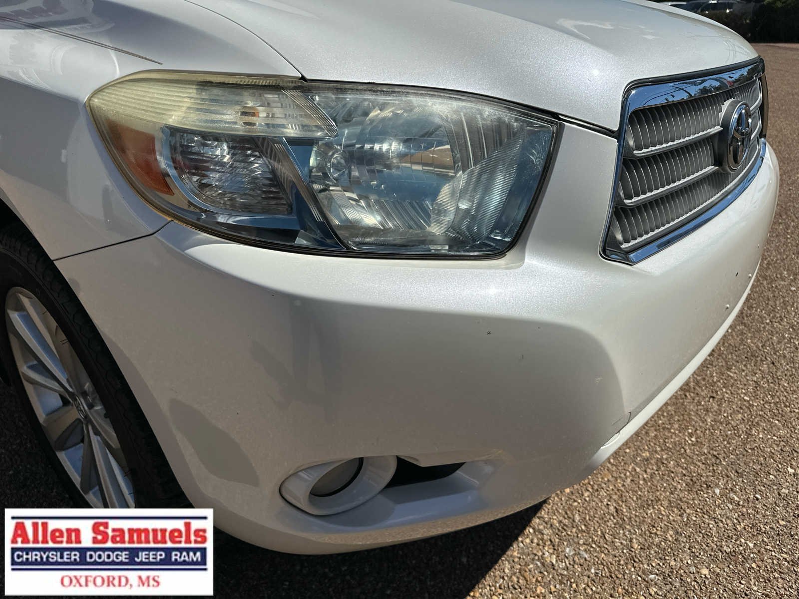 Used 2010 Blizzard Pearl Toyota Limited w/3rd Row image 54