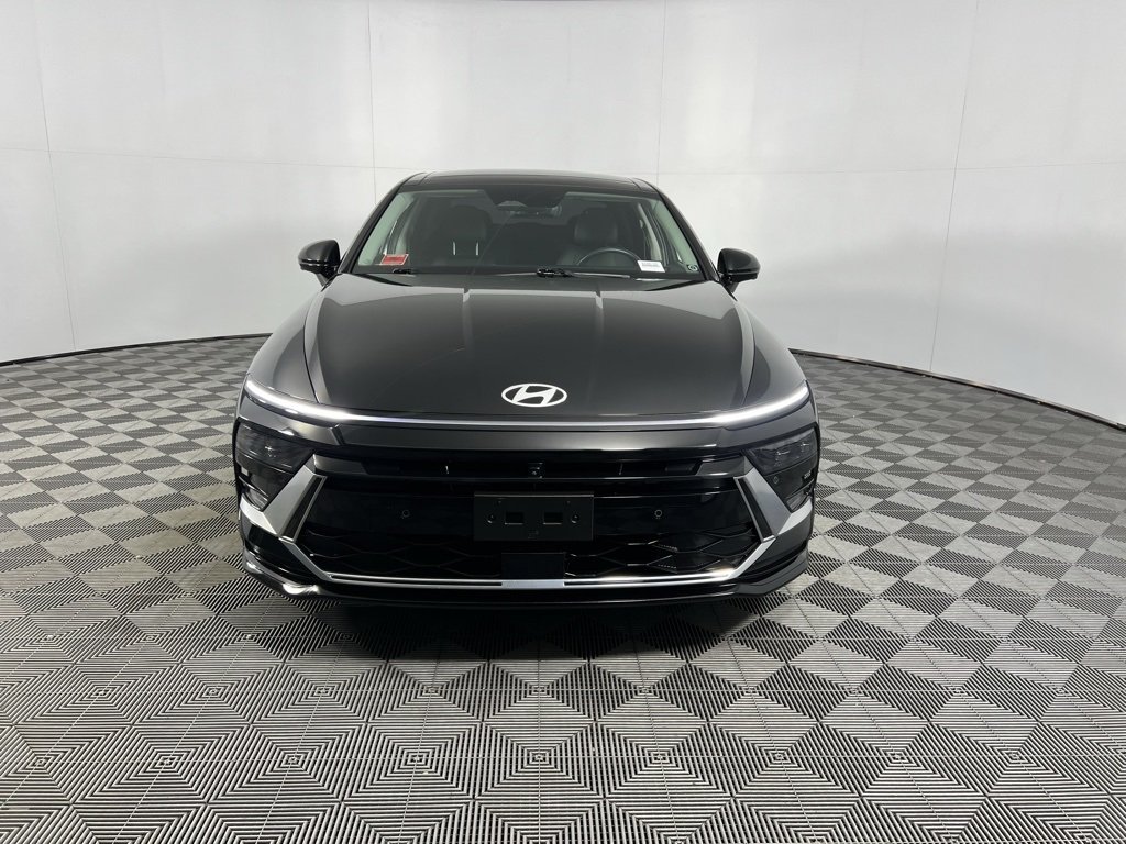 2024 Hyundai Sonata Hybrid Limited photo 4