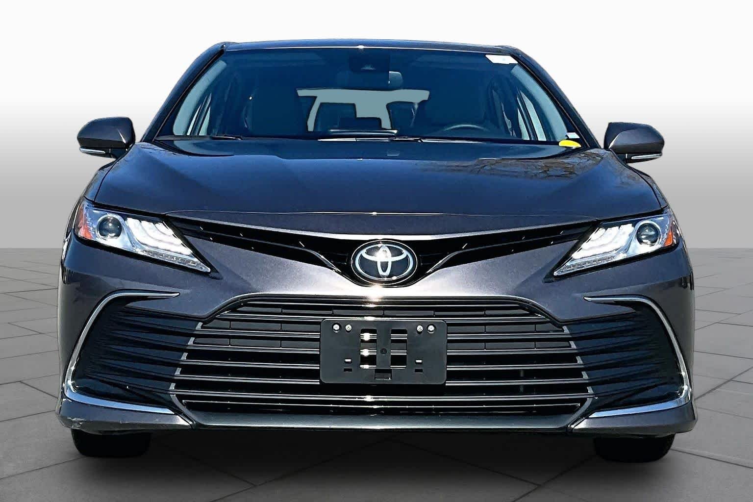 Used 2024 Predawn Gray Mica Toyota XLE image 4