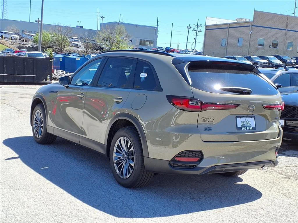New 2026 Zircon Sand Metallic Mazda SC image 2