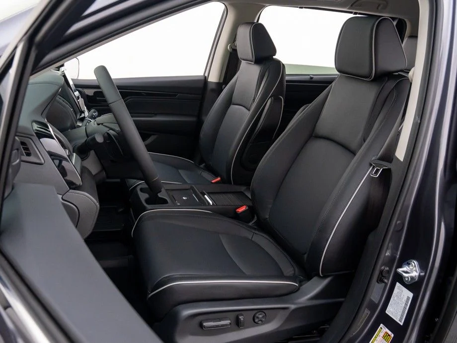 New 2026 Gray Honda Touring image 16