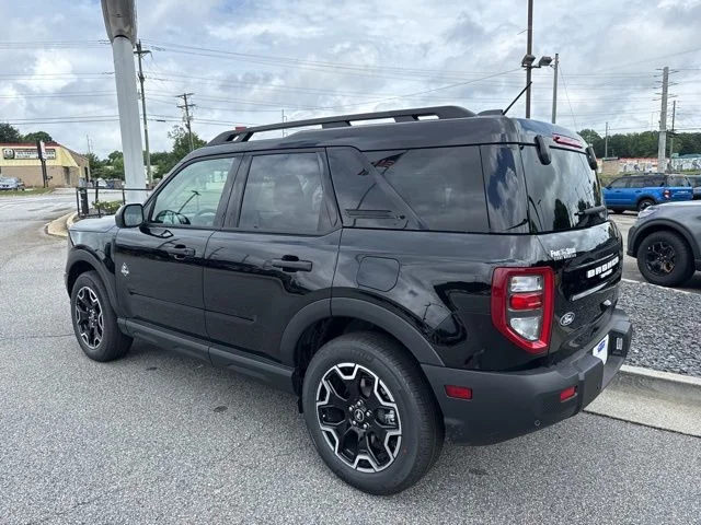 New 2026 Shadow Black Ford Outer Banks® image 7