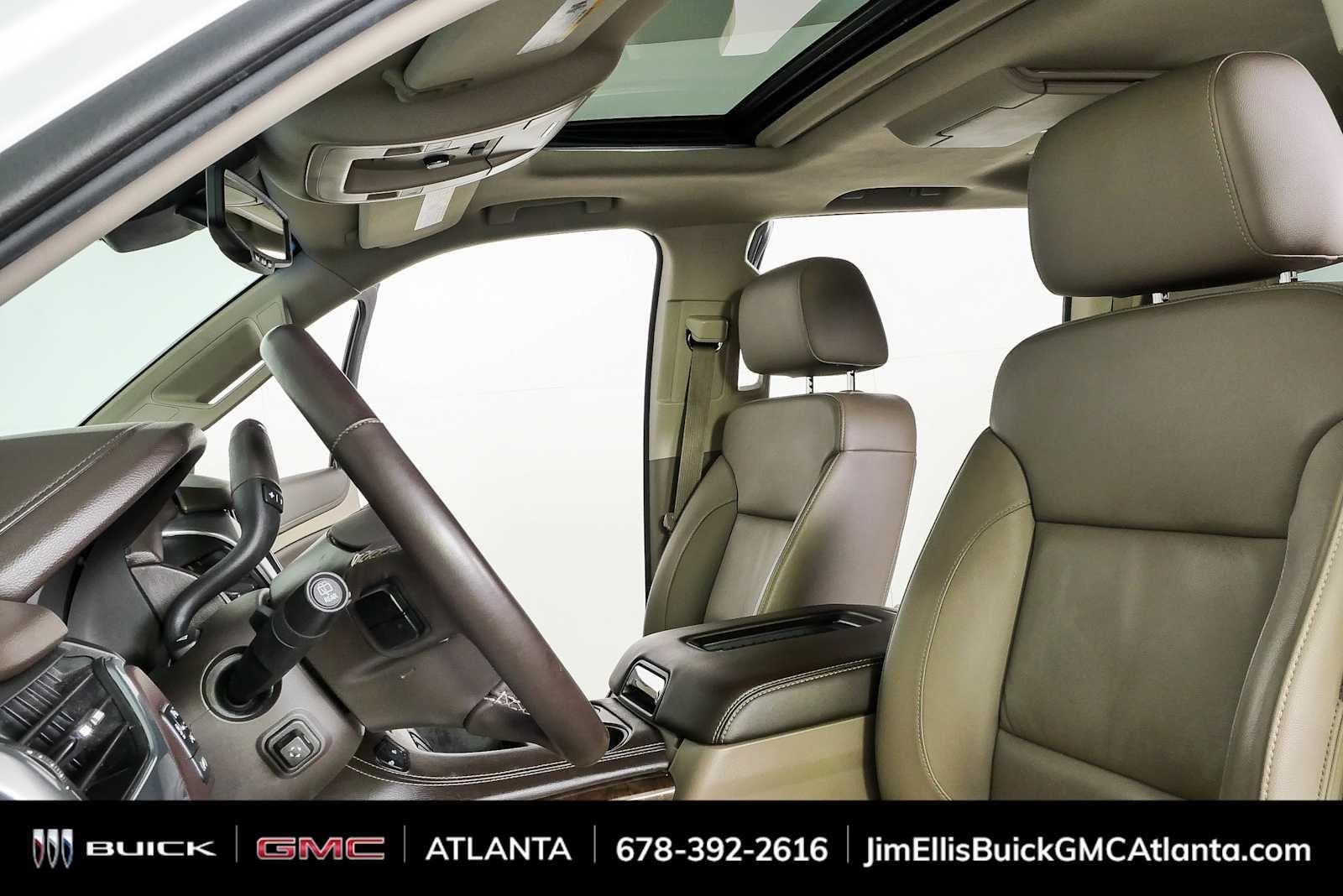 Used 2016 IRIDESCENT PEARL TRICOAT Chevrolet LT image 5