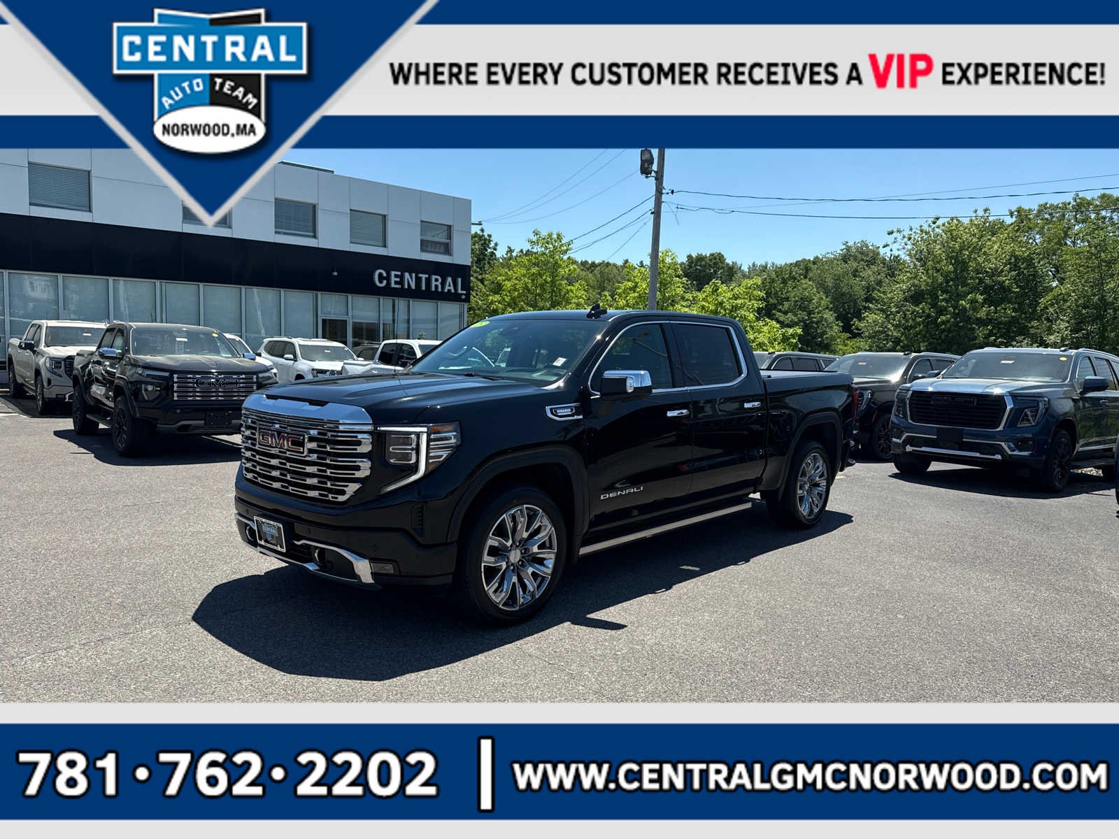 2023 GMC Sierra 4WD Crew Cab Short Box Denali's photo