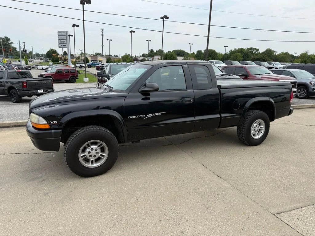 Used 2000 Black Dodge Sport image 10