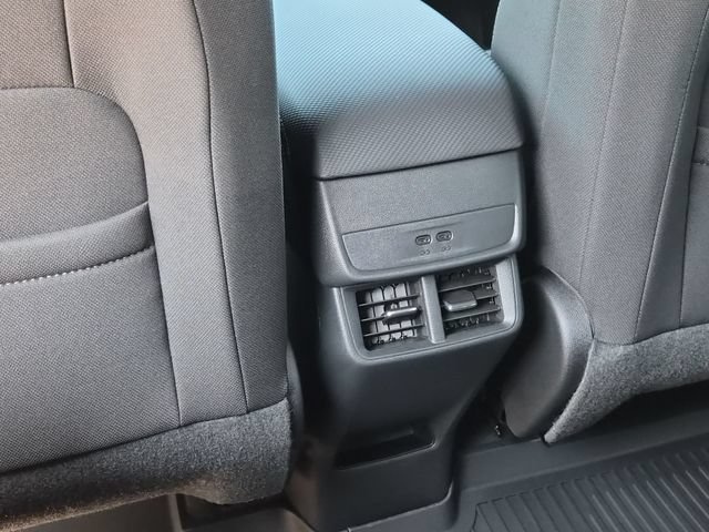 2027 Chevrolet Equinox LT - Photo 22