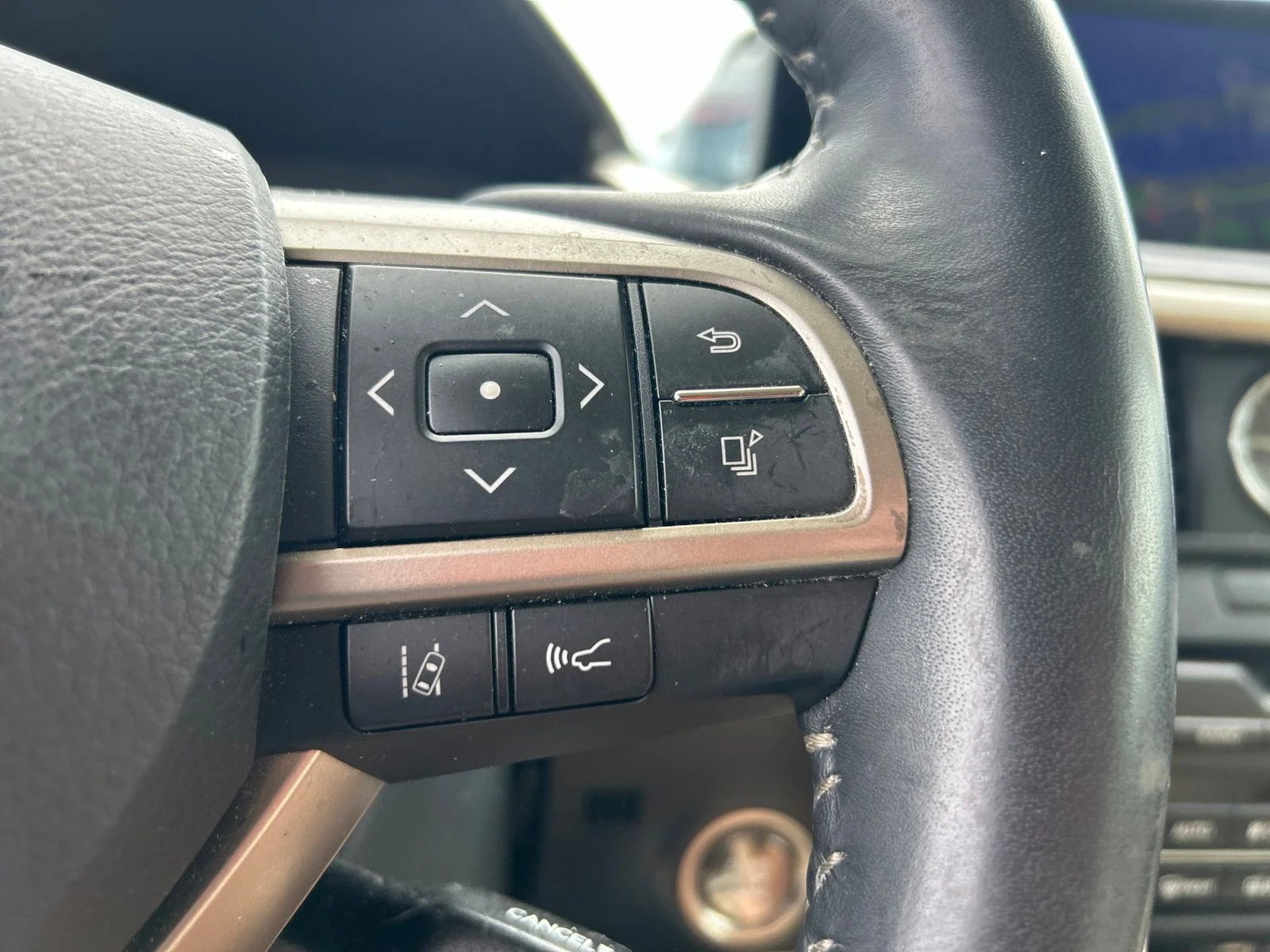 Used 2021 Beige Metallic Lexus 350 image 15