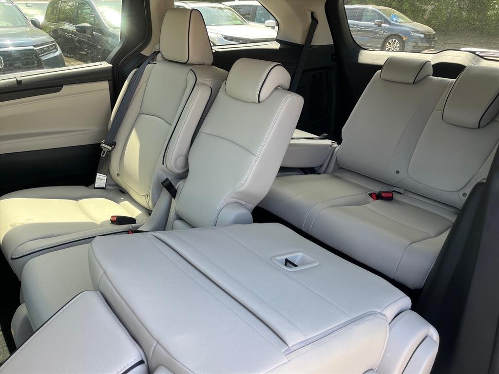 2026 Honda Odyssey Touring - Photo 12