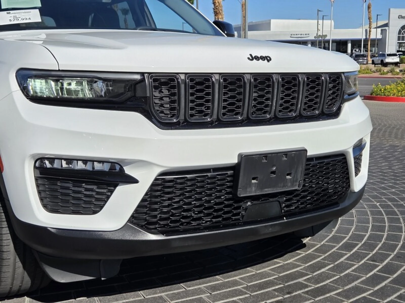 Used 2023 WHITE Jeep Limited image 9