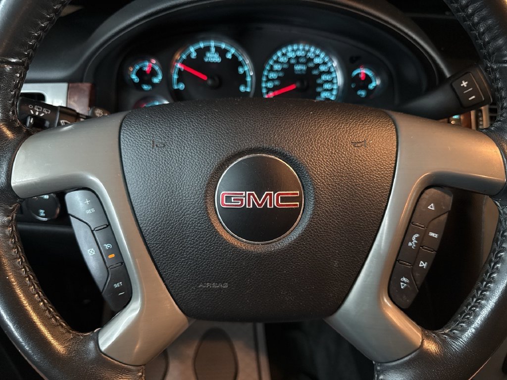Used 2011 Pure Silver Metallic GMC SLE image 23
