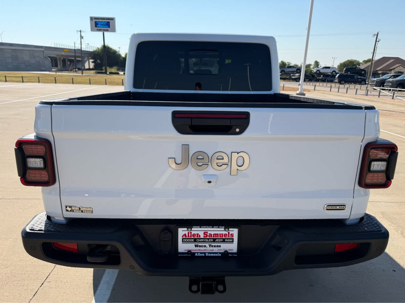 Used 2021 Bright White Clearcoat Jeep Overland image 7