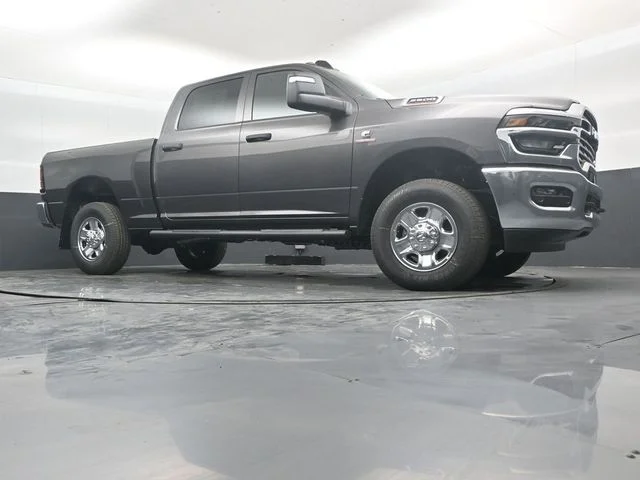 New 2026 Granite Crystal Metallic Clear-Coat Exterior Paint RAM Tradesman image 38