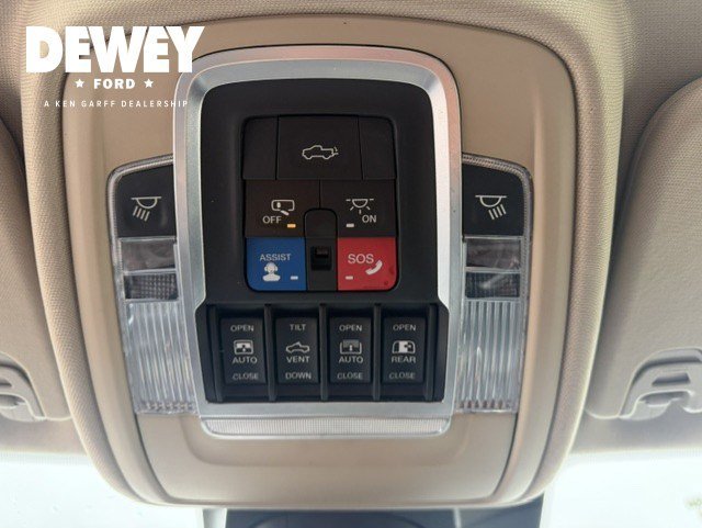 Used 2019 Diamond Black Ram Laramie image 21