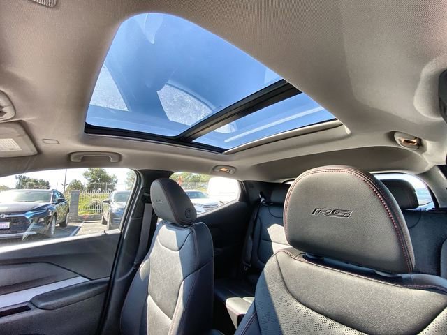 2027 Chevrolet Bolt RS - Photo 18