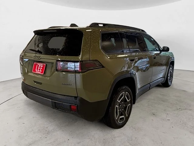 New 2026  Jeep Laredo image 6
