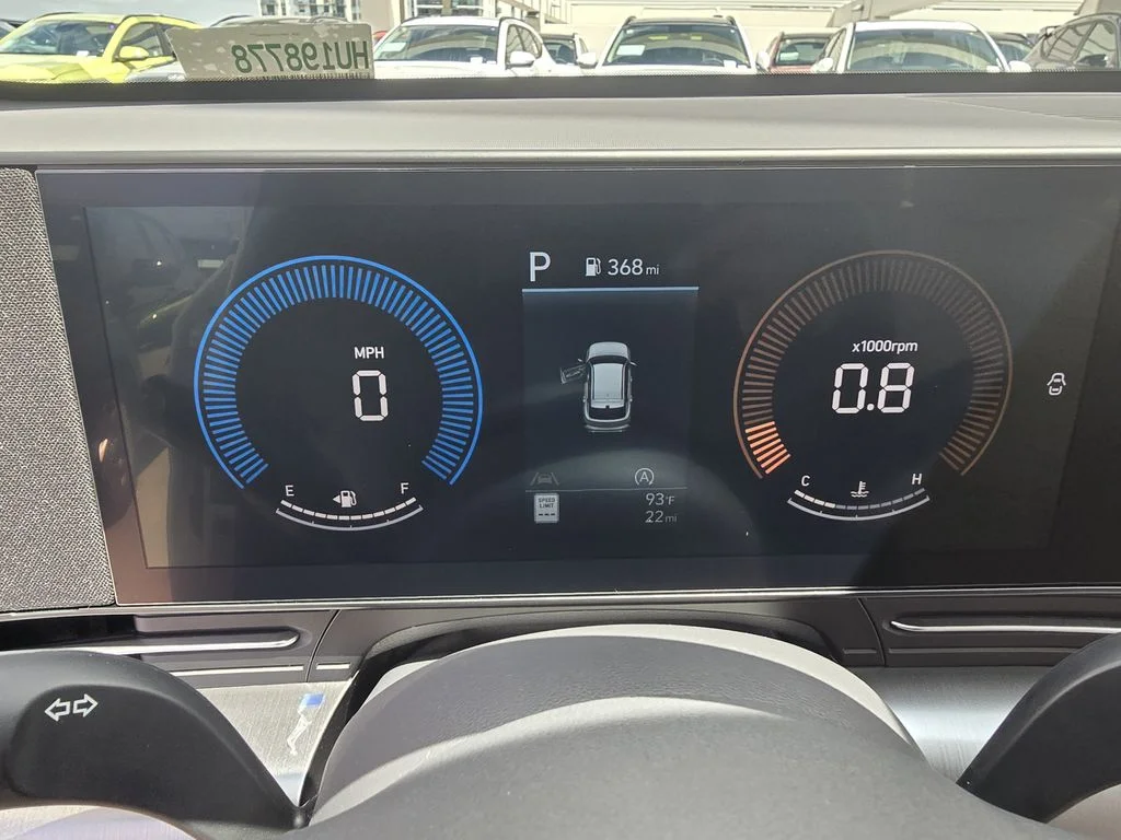 New 2027 White Hyundai SE image 17