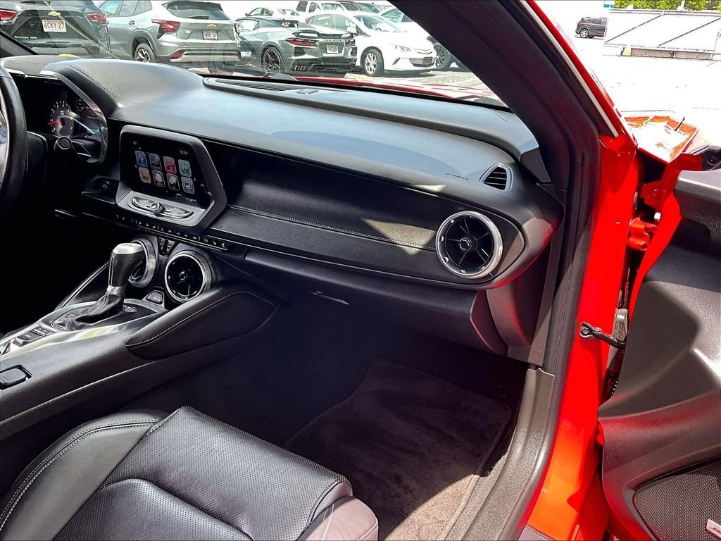 Used 2017 Red Chevrolet SS image 13