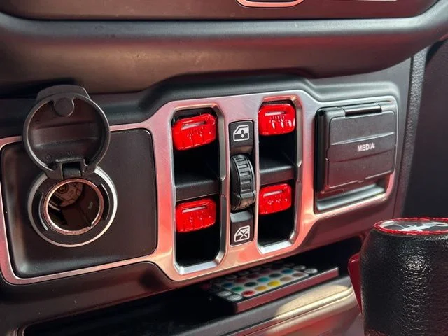 Used 2018 Gray Jeep Unlimited Sport S image 51