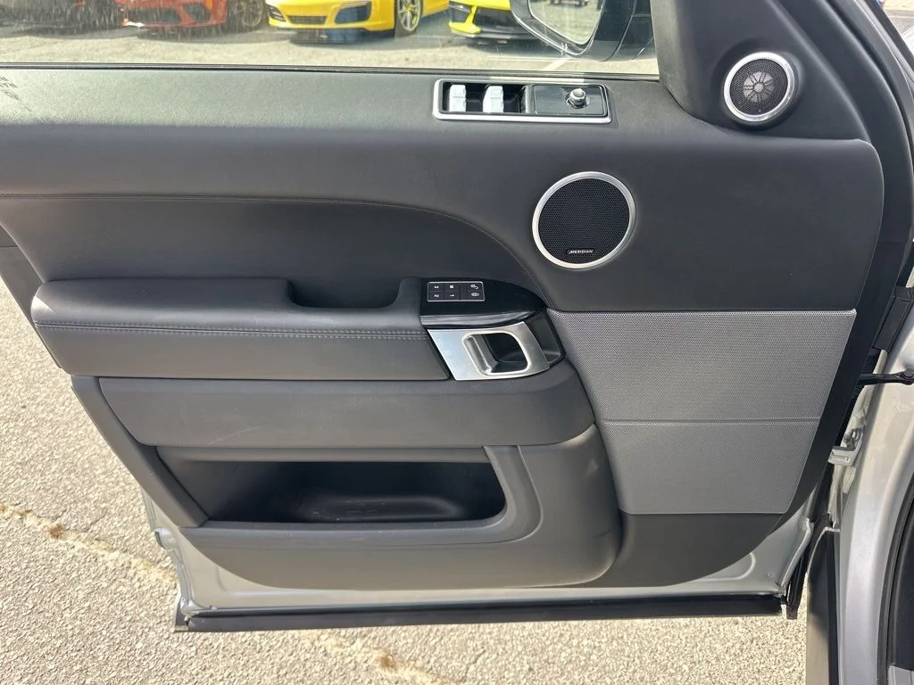 Used 2018 Silver Land Rover Supercharged image 28