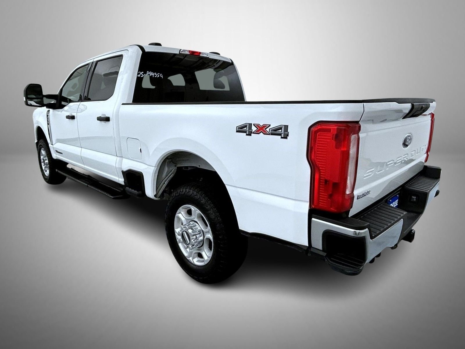 Used 2025 White Ford XLT image 7