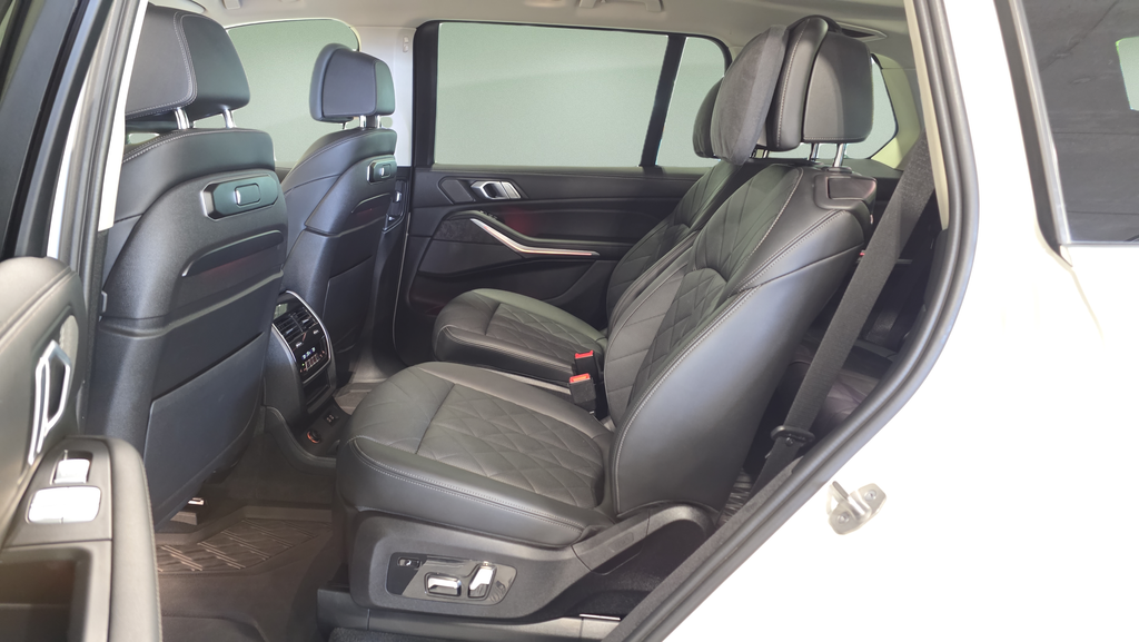 2023 BMW X7 40i - Photo 24