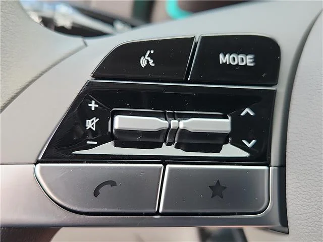 New 2026 Serenity White Pearl Hyundai  image 17