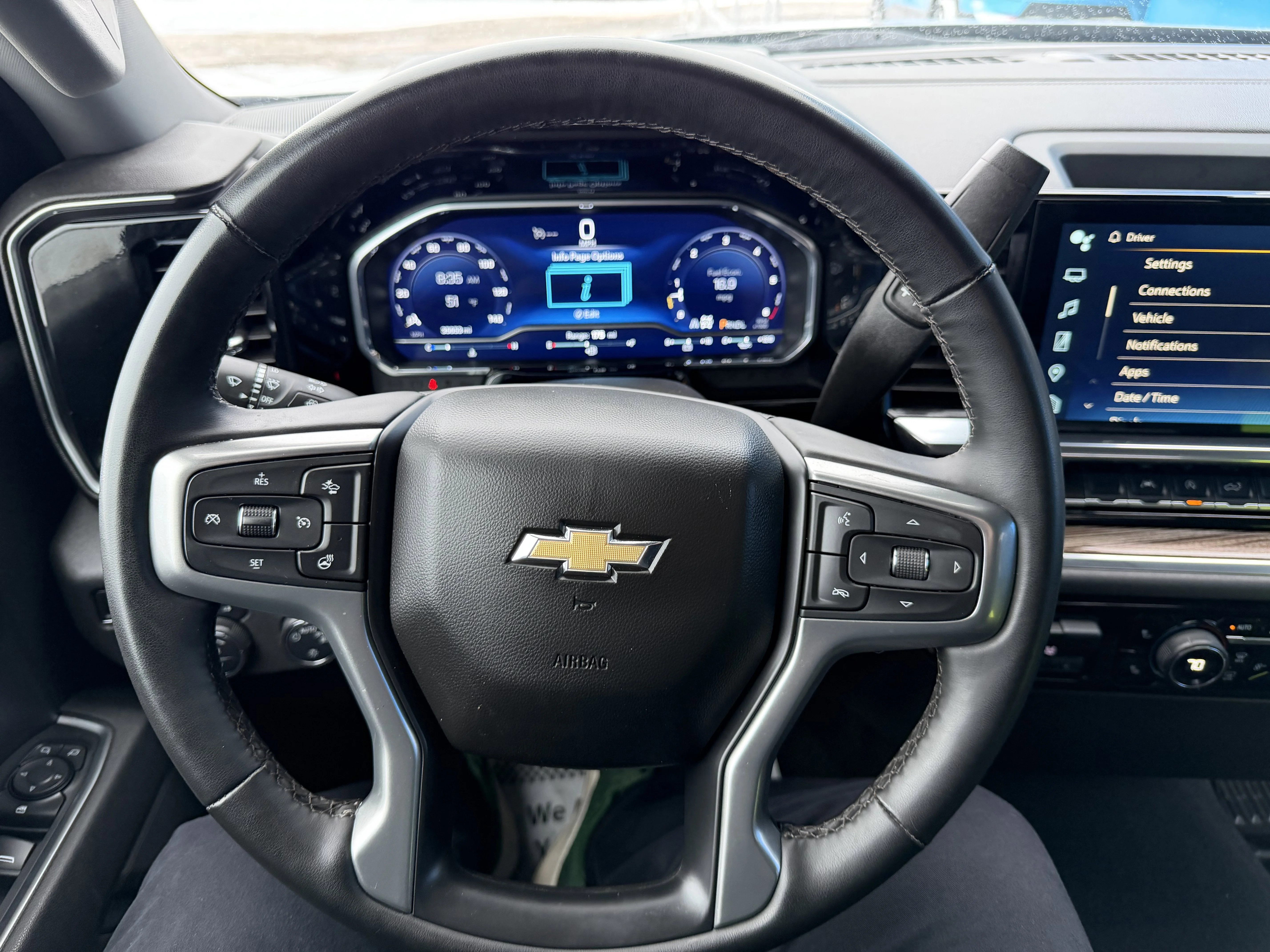 2025 Chevrolet Silverado 1500 LT - Photo 18