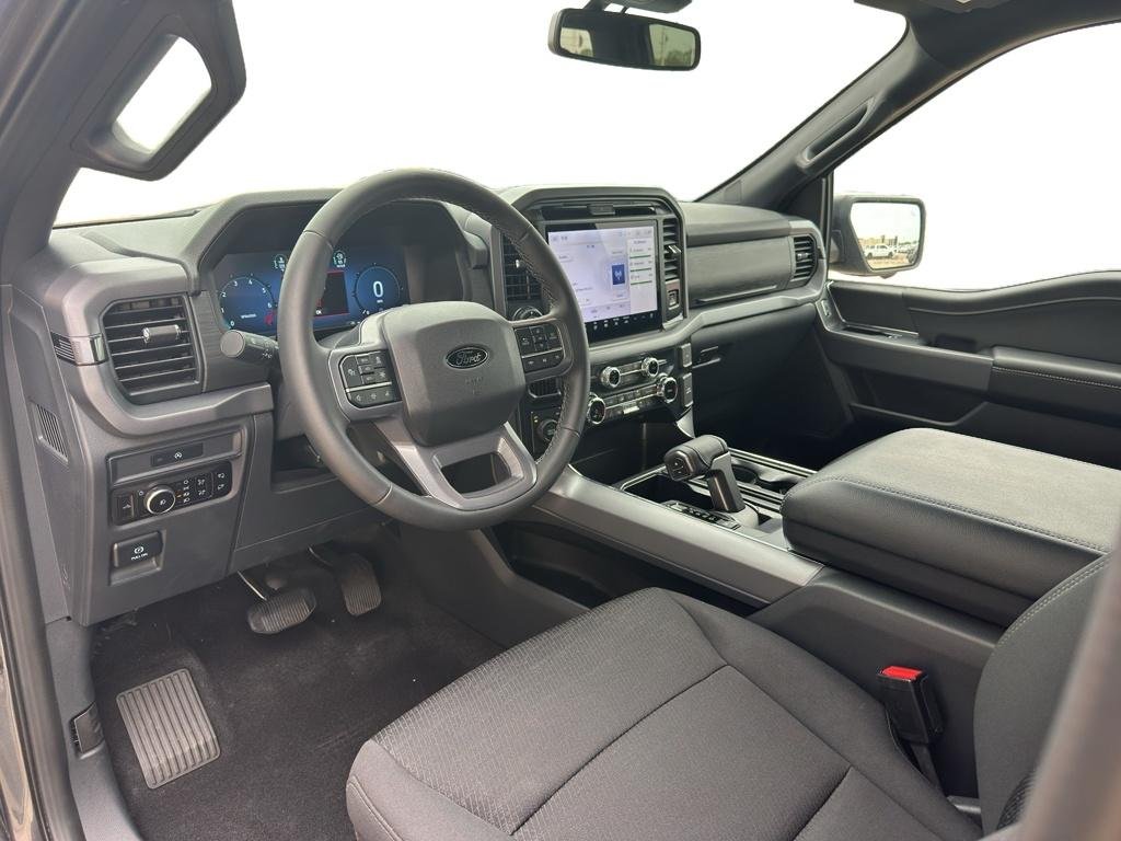 Used 2025 Carbonized Gray Metallic Ford XLT image 2