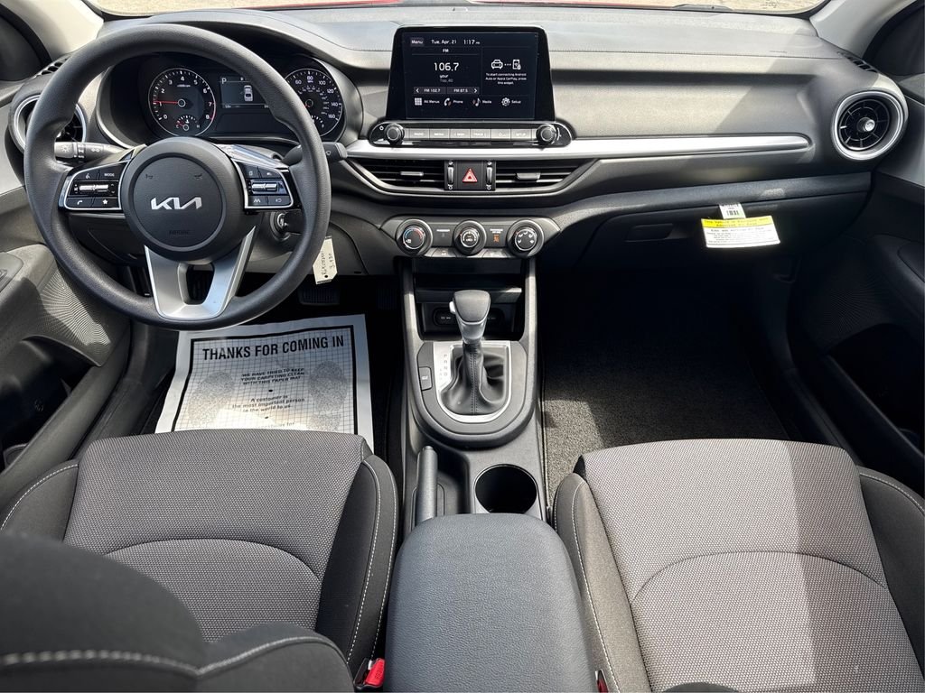 Used 2023 Red Kia LXS image 22