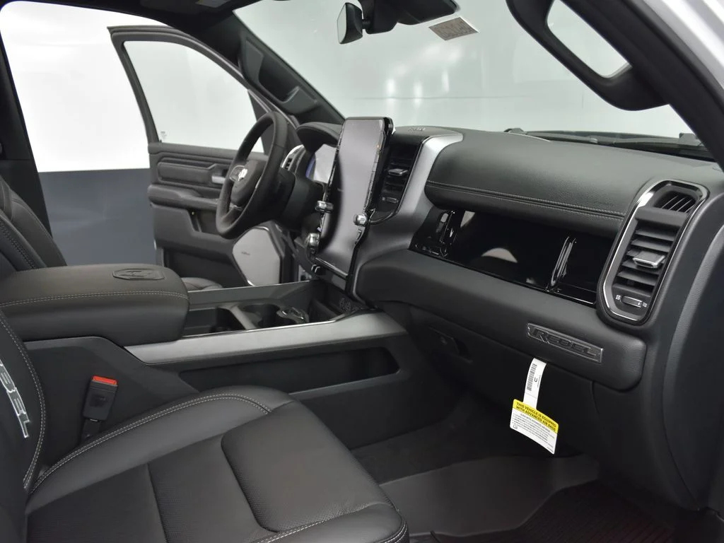 New 2026 Bright White Clear-Coat Exterior Paint RAM Rebel image 31