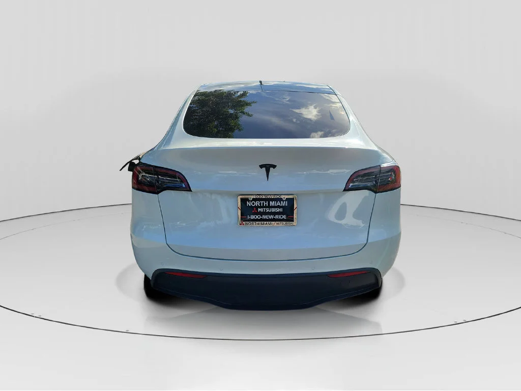 Used 2022 White Tesla Performance image 7
