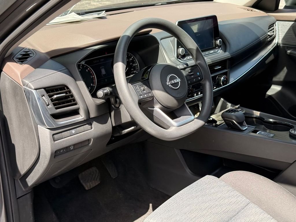 Certified Used 2023 Gun Metallic Nissan SV image 13