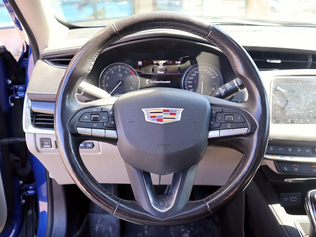 Used 2023 Wave Metallic Cadillac AWD Premium Luxury image 16