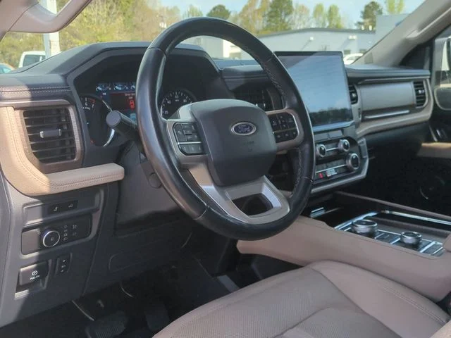 Used 2023 White Ford Limited image 20