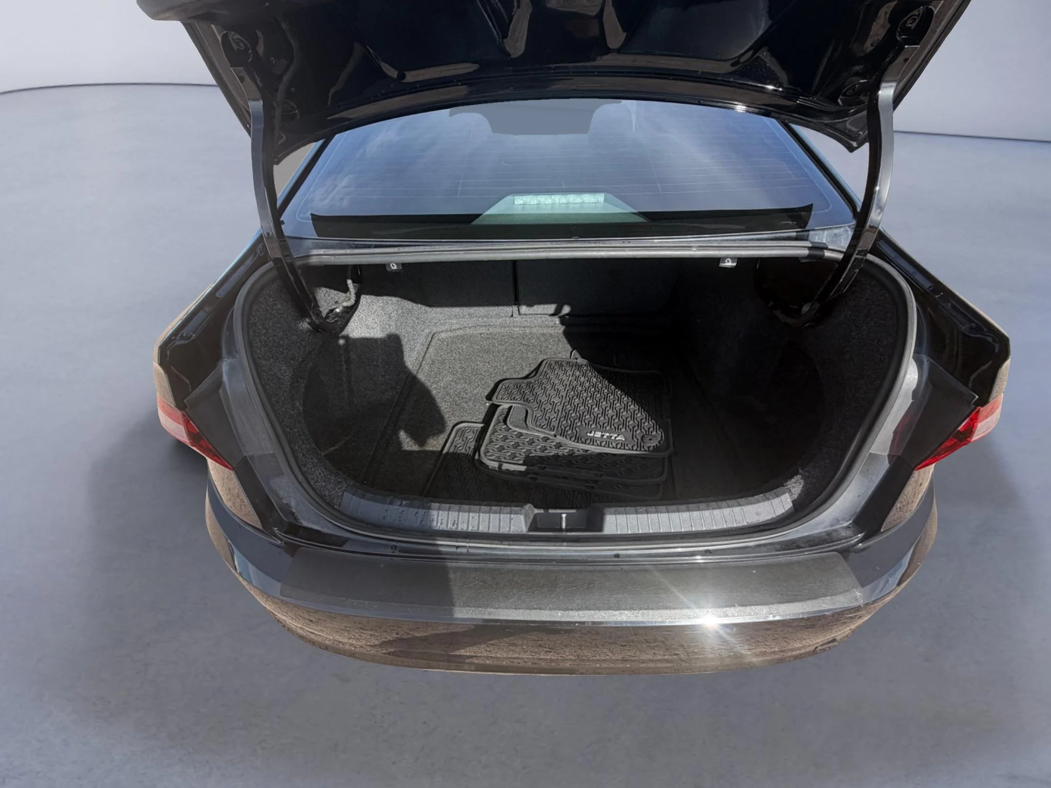 Used 2020 Black Uni Volkswagen S image 6