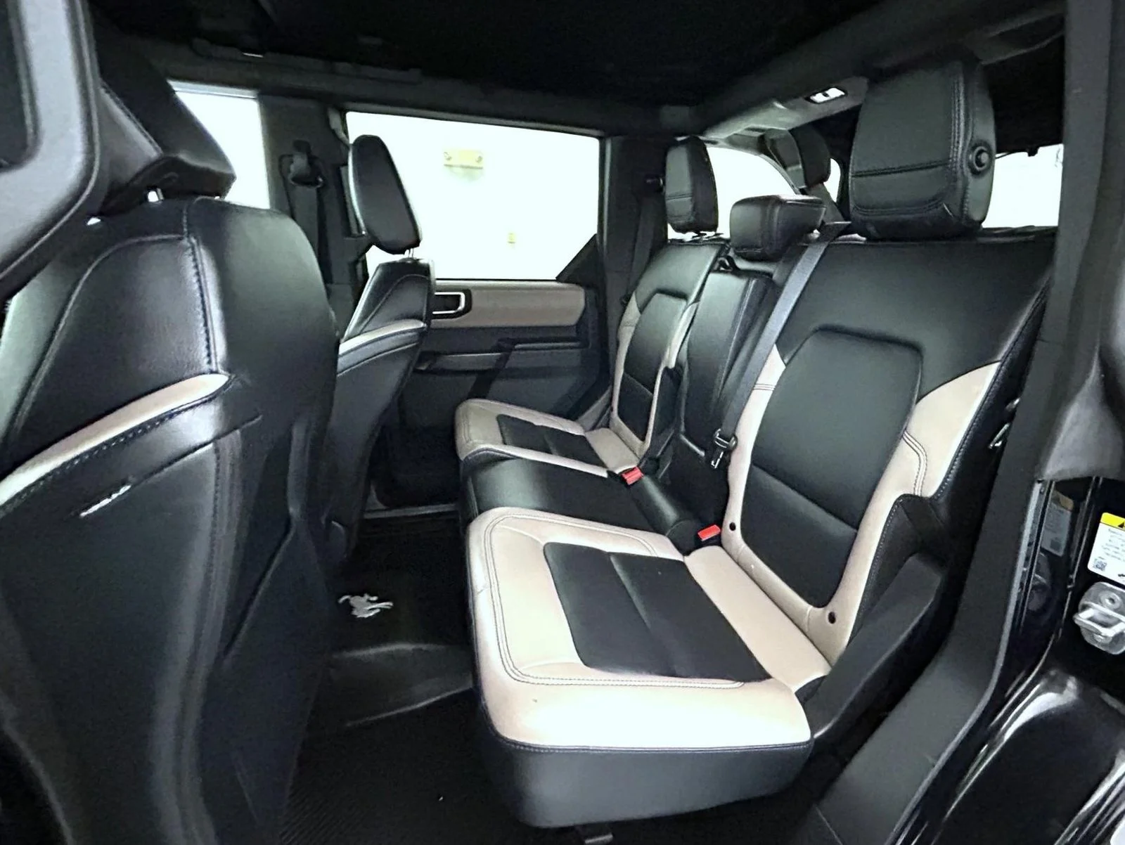 Used 2024 Black Ford Wildtrak image 19