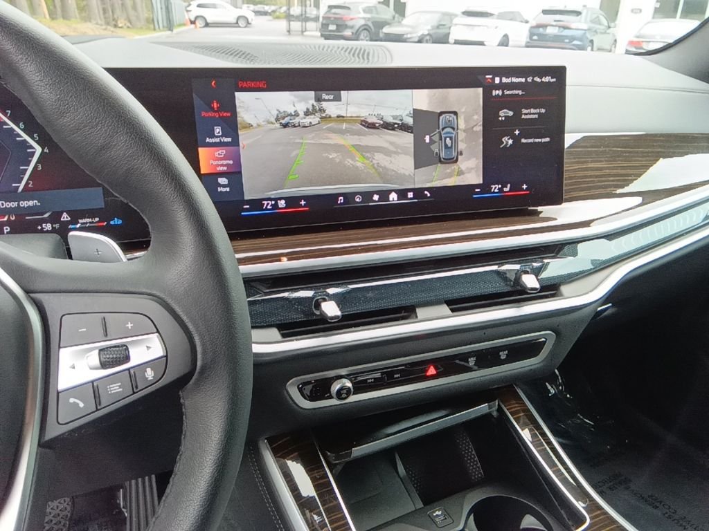 Used 2026 Skyscraper Grey Metallic BMW xDrive40i image 19